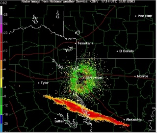 Image radar de la désintégration de la navette spatiale Columbia le 01/02/2003, crédits NOAA, National Weather Service office, Shreveport, Louisiana